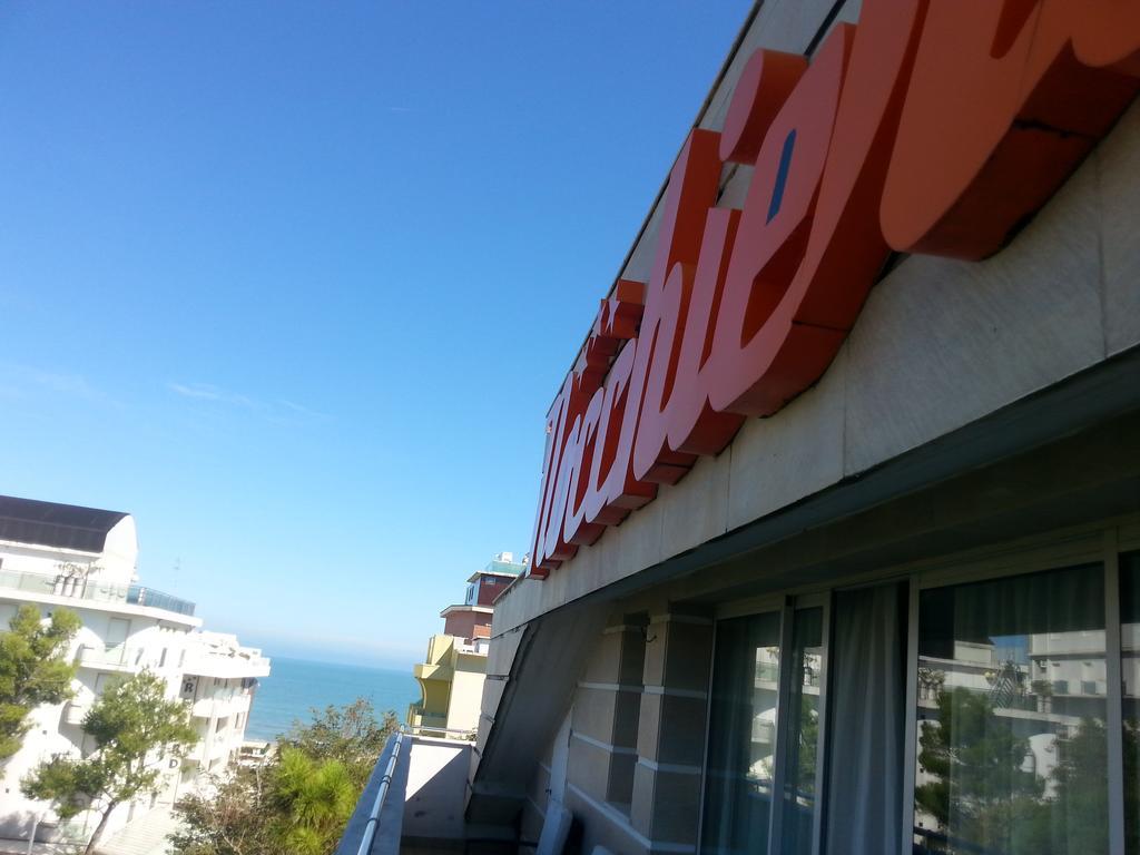Residence Nocchiero Riccione Exterior foto